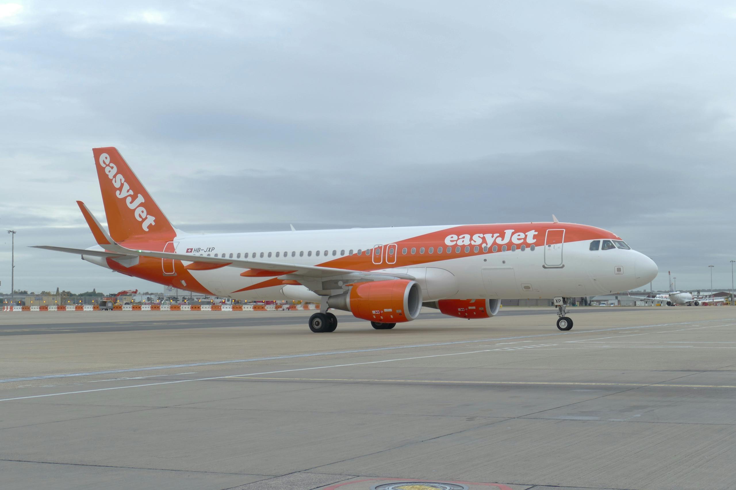 easyJet Airline Review